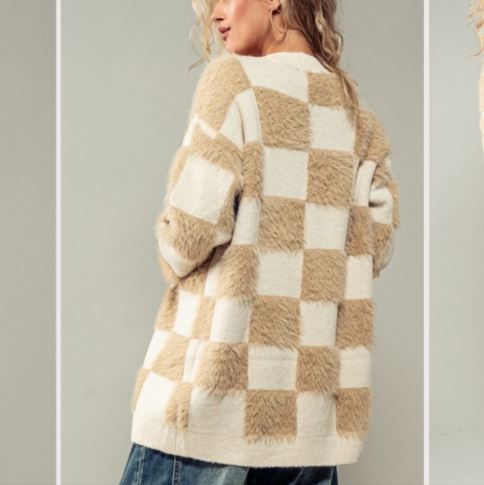 New Vegan Fur Textured Checkered Knit Open Cardigan with Ribbed Trim - Picture 2 of 7